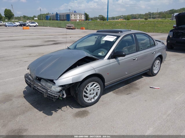 44901068 :رقم المزاد ، 1G8ZK5278WZ138232 vin ، 1998 Saturn Sl2 مزاد بيع