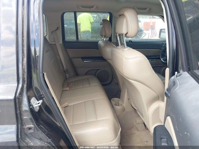 44901087 :رقم المزاد ، 1J4NT4GB7AD561165 vin ، 2010 Jeep Patriot Limited مزاد بيع