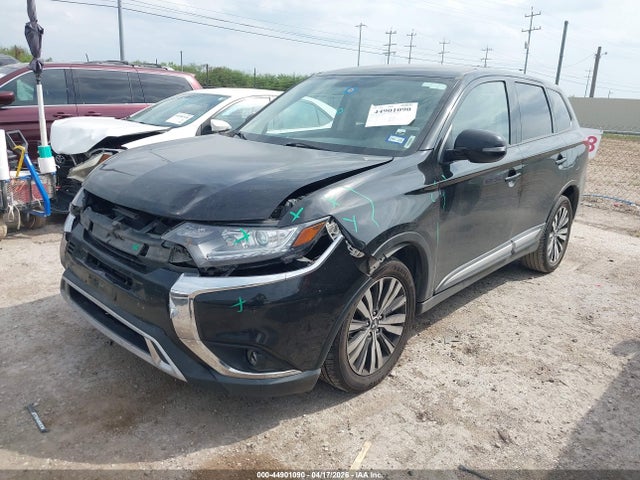 JA4AD3A31KZ043807 Mitsubishi Outlander Se
