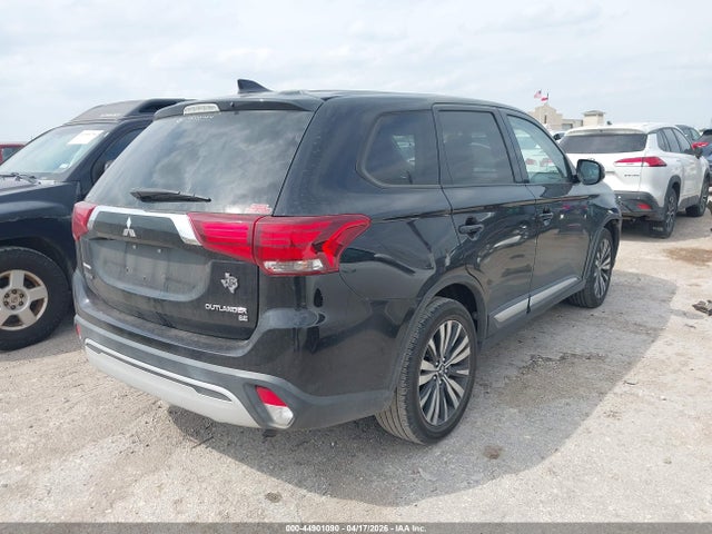 JA4AD3A31KZ043807 Mitsubishi Outlander Se