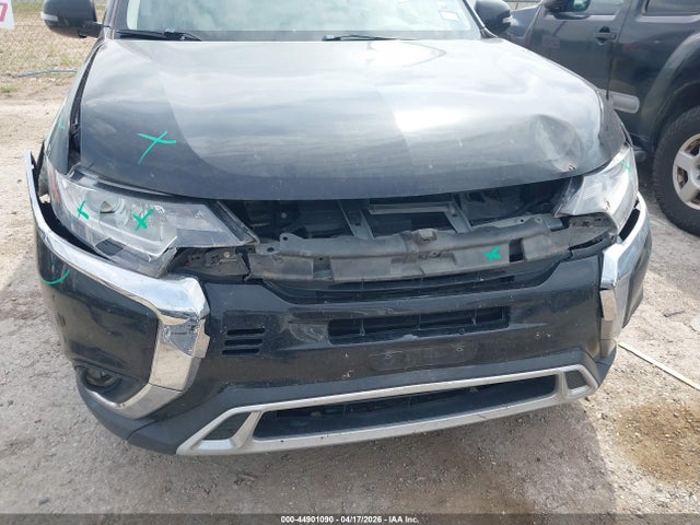 JA4AD3A31KZ043807 Mitsubishi Outlander Se