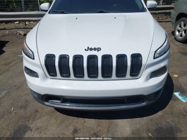 Продажа на аукционе авто 2017 Jeep Cherokee High Altitude Fwd, vin: 1C4PJLDS1HW561535, номер лота: 44901094