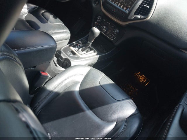Продажа на аукционе авто 2017 Jeep Cherokee High Altitude Fwd, vin: 1C4PJLDS1HW561535, номер лота: 44901094