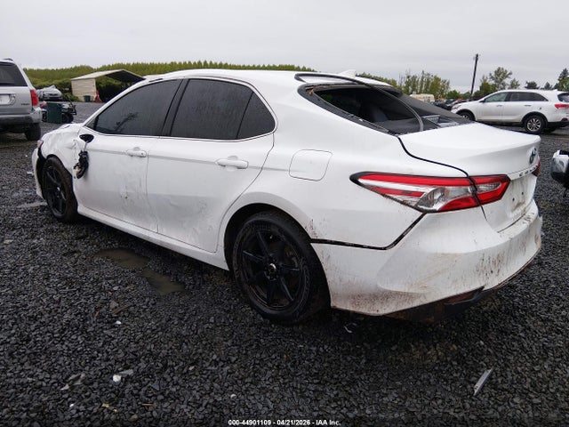2019 Toyota Camry Le მანქანა იყიდება აუქციონზე, vin: 4T1B11HK2KU695588, აუქციონის ნომერი: 44901109