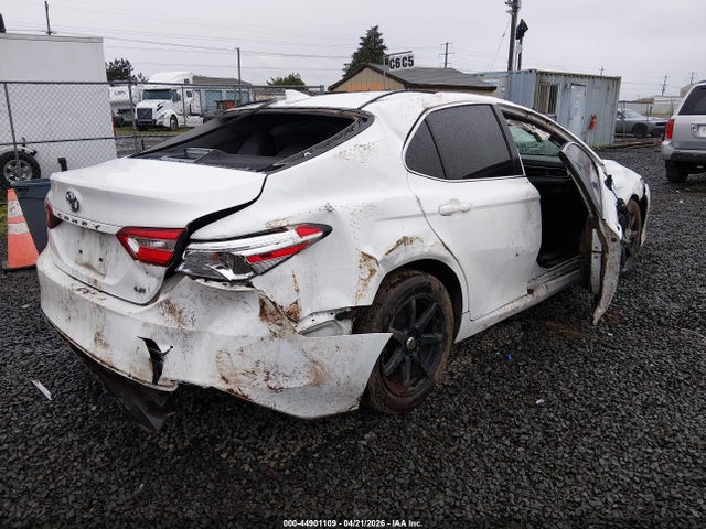 2019 Toyota Camry Le მანქანა იყიდება აუქციონზე, vin: 4T1B11HK2KU695588, აუქციონის ნომერი: 44901109