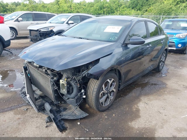 2019 Kia Forte Lxs მანქანა იყიდება აუქციონზე, vin: 3KPF24AD0KE109582, აუქციონის ნომერი: 44901132