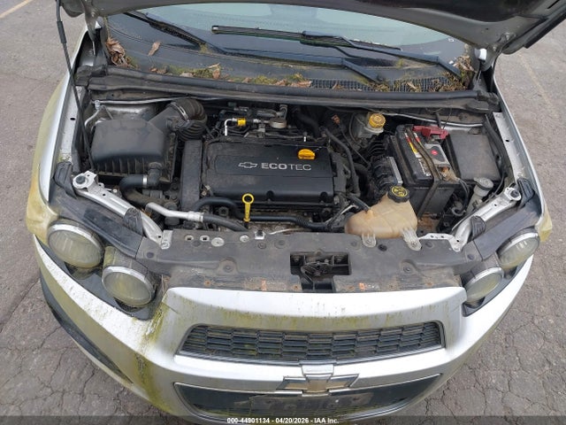 1G1JC6SGXE4105386 Chevrolet Sonic Lt Auto