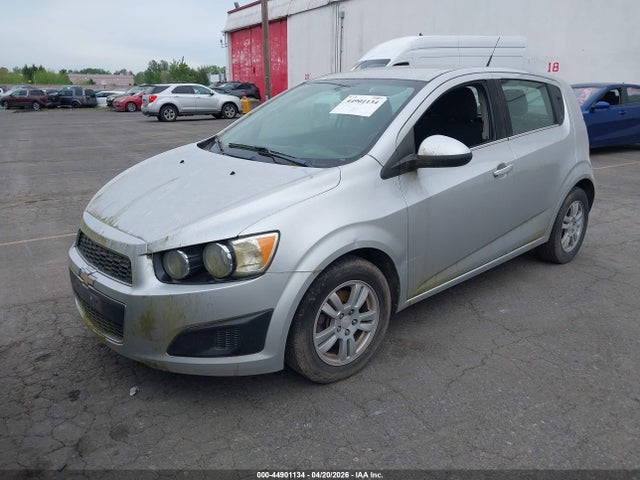 1G1JC6SGXE4105386 Chevrolet Sonic Lt Auto