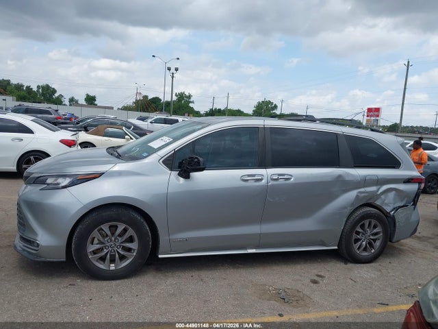 Aukcja sprzedaży 2021 Toyota Sienna Xle, vin: 5TDYRKEC6MS025835, numer aukcji: 44901148