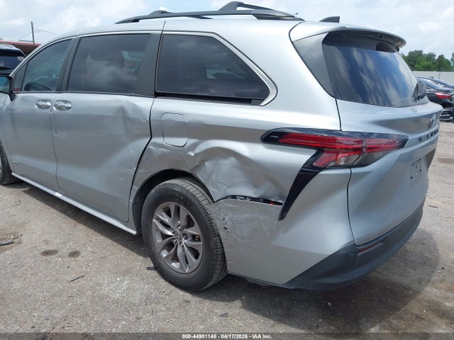 Aukcja sprzedaży 2021 Toyota Sienna Xle, vin: 5TDYRKEC6MS025835, numer aukcji: 44901148
