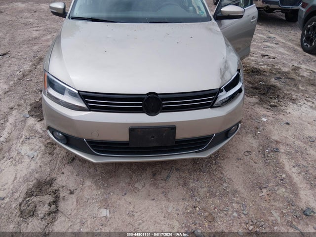 Продаж на аукціоні авто 2013 Volkswagen Jetta 2.0l Tdi, vin: 3VWLL7AJ8DM201259, номер лоту: 44901151