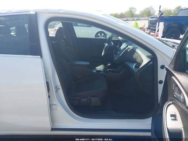 Продажа на аукционе авто 2022 Chevrolet Malibu Fwd Lt, vin: 1G1ZD5ST1NF195149, номер лота: 44901171