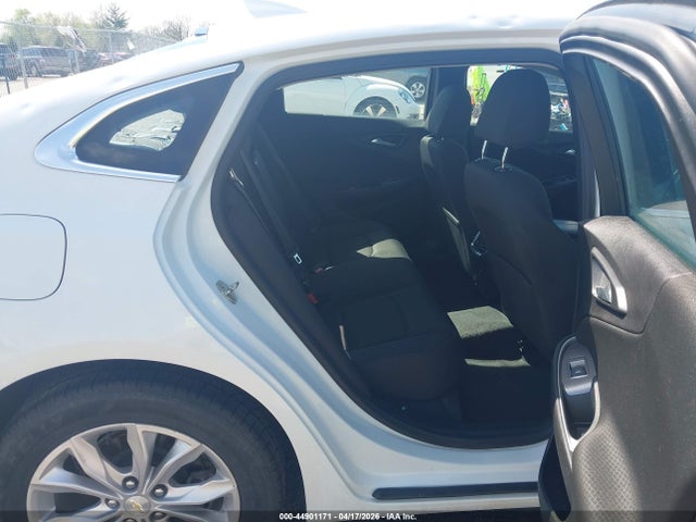 Продажа на аукционе авто 2022 Chevrolet Malibu Fwd Lt, vin: 1G1ZD5ST1NF195149, номер лота: 44901171