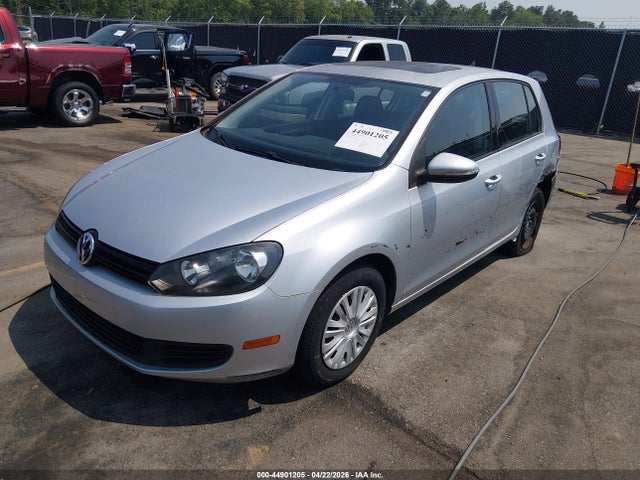 44901205 :رقم المزاد ، WVWDB7AJ7EW002733 vin ، 2014 Volkswagen Golf 2.5l مزاد بيع