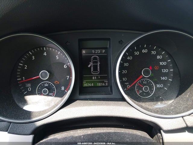 44901205 :رقم المزاد ، WVWDB7AJ7EW002733 vin ، 2014 Volkswagen Golf 2.5l مزاد بيع