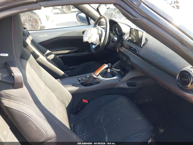 Mazda Mx-5 Miata Club 2016 JM1NDAC72G0115962 Image 5