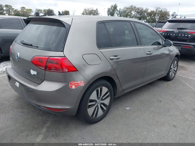 WVWKP7AU3GW917231 Volkswagen E-golf Se