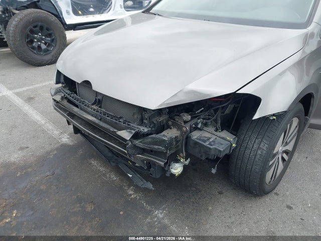 WVWKP7AU3GW917231 Volkswagen E-golf Se