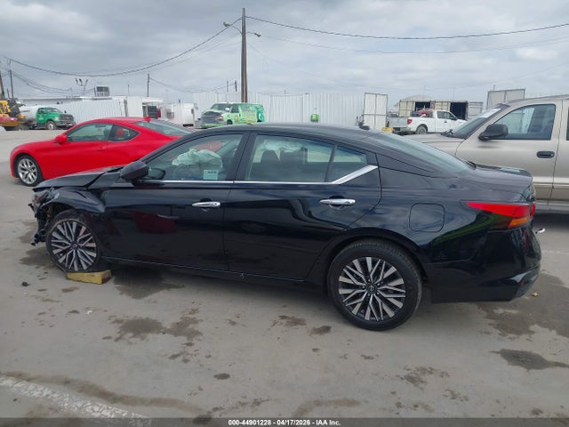 1N4BL4DV3SN332782 Nissan Altima Sv Fwd