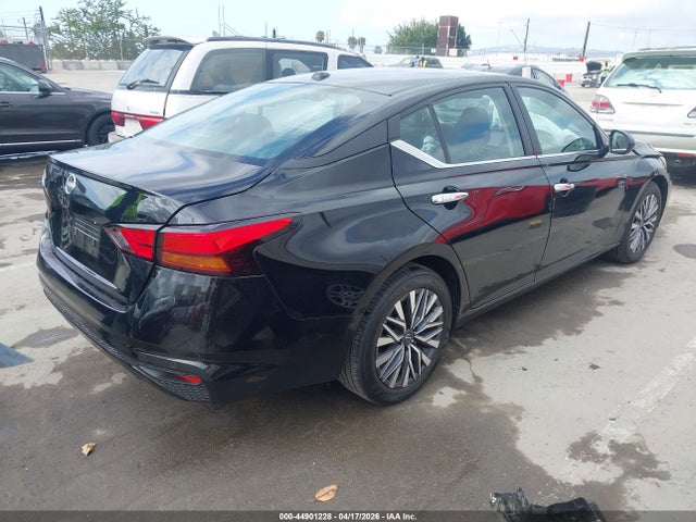 1N4BL4DV3SN332782 Nissan Altima Sv Fwd