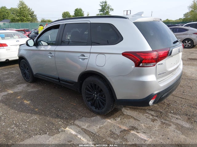 Продаж на аукціоні авто 2020 Mitsubishi Outlander Le 2.4 S-awc, vin: JA4AZ3A3XLJ001282, номер лоту: 44901292
