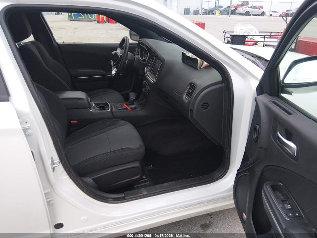 Продаж на аукціоні авто 2016 Dodge Charger Sxt, vin: 2C3CDXJG6GH211610, номер лоту: 44901295