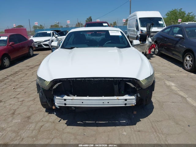 Ford Mustang V6 2017 1FA6P8AM8H5213868 Image 12