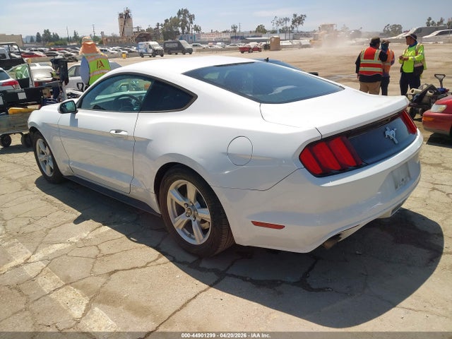 Ford Mustang V6 2017 1FA6P8AM8H5213868 Image 3