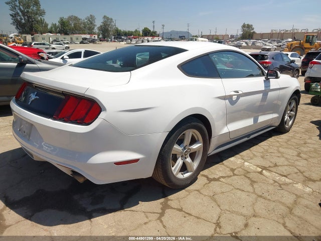 Ford Mustang V6 2017 1FA6P8AM8H5213868 Image 4