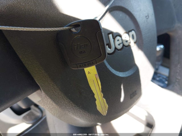 44901359 :رقم المزاد ، 1J8GN28K38W250075 vin ، 2008 Jeep Liberty Sport مزاد بيع