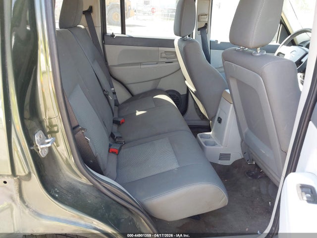 44901359 :رقم المزاد ، 1J8GN28K38W250075 vin ، 2008 Jeep Liberty Sport مزاد بيع