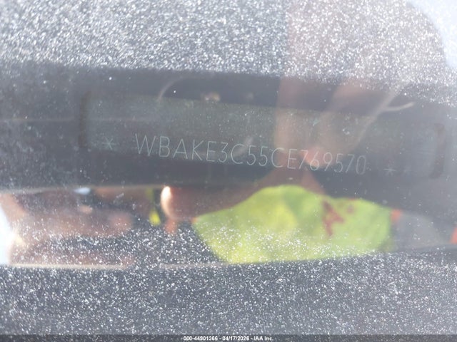 44901366 :رقم المزاد ، WBAKE3C55CE769570 vin ، 2012 Bmw 328i مزاد بيع