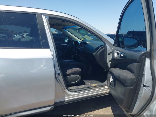 44901368 :رقم المزاد ، 5N1AR2MM8EC656032 vin ، 2014 Nissan Pathfinder S مزاد بيع
