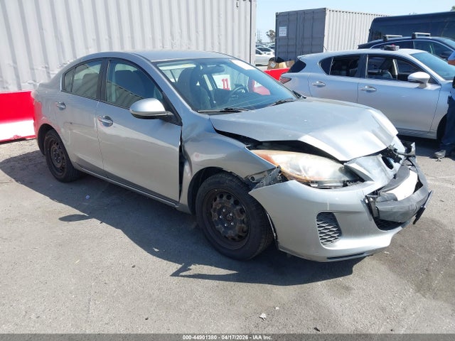 Aukcja sprzedaży 2013 Mazda Mazda3 I Sv, vin: JM1BL1TG4D1774718, numer aukcji: 44901380