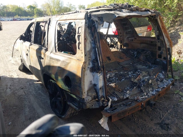 44901387 :رقم المزاد ، 1GNSKCKJ0JR321373 vin ، 2018 Chevrolet Tahoe Premier مزاد بيع