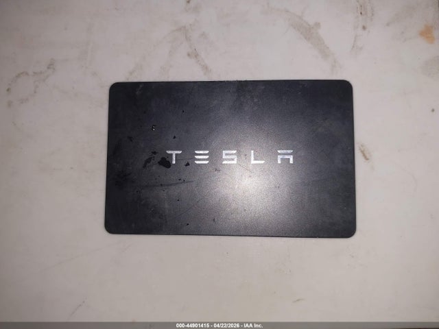 2024 Tesla Model Y Long Range Dual Motor All-wheel Drive მანქანა იყიდება აუქციონზე, vin: 7SAYGDEE4RA313142, აუქციონის ნომერი: 44901415