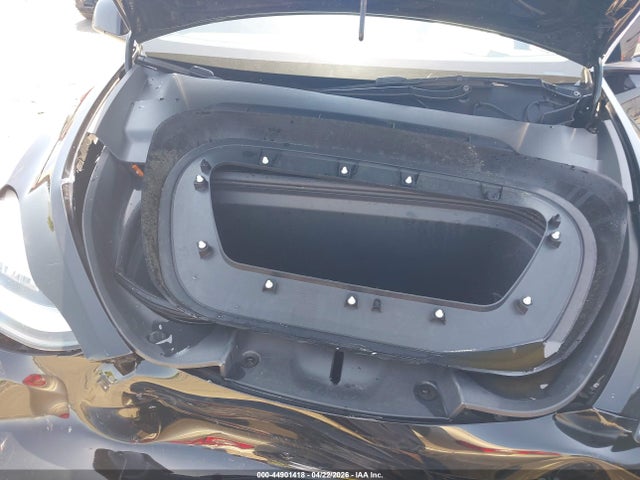 Продажа на аукционе авто 2022 Tesla Model Y Long Range Dual Motor All-wheel Drive, vin: 7SAYGDEE9NA005930, номер лота: 44901418