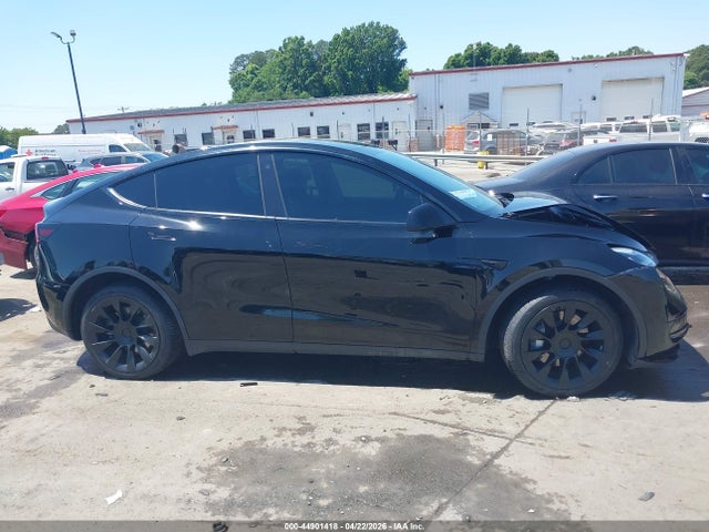 Продажа на аукционе авто 2022 Tesla Model Y Long Range Dual Motor All-wheel Drive, vin: 7SAYGDEE9NA005930, номер лота: 44901418