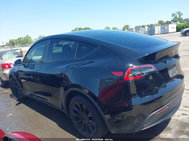 Продажа на аукционе авто 2022 Tesla Model Y Long Range Dual Motor All-wheel Drive, vin: 7SAYGDEE9NA005930, номер лота: 44901418