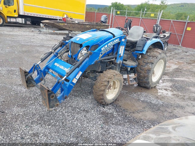 Продаж на аукціоні авто 2015 New Holland 46d Tractor, vin: ZFMCC1086, номер лоту: 44901436