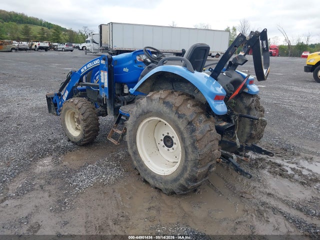 Продаж на аукціоні авто 2015 New Holland 46d Tractor, vin: ZFMCC1086, номер лоту: 44901436