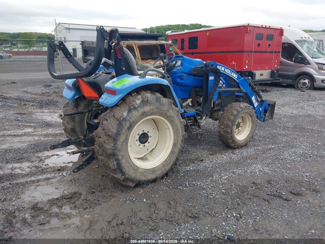Продаж на аукціоні авто 2015 New Holland 46d Tractor, vin: ZFMCC1086, номер лоту: 44901436