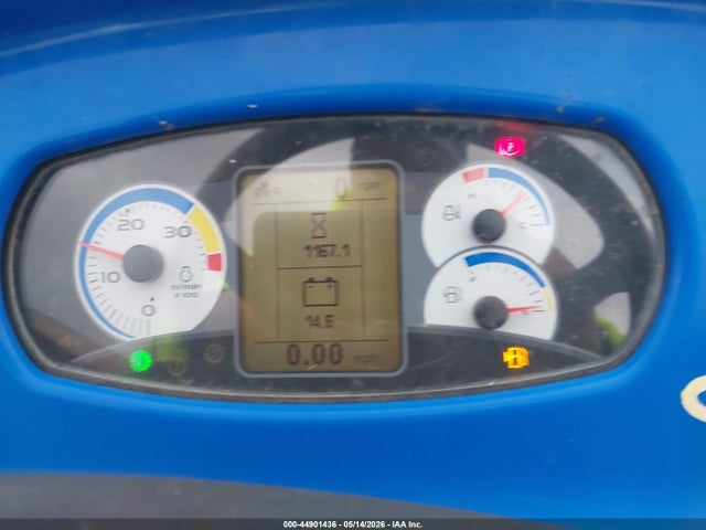 Продаж на аукціоні авто 2015 New Holland 46d Tractor, vin: ZFMCC1086, номер лоту: 44901436