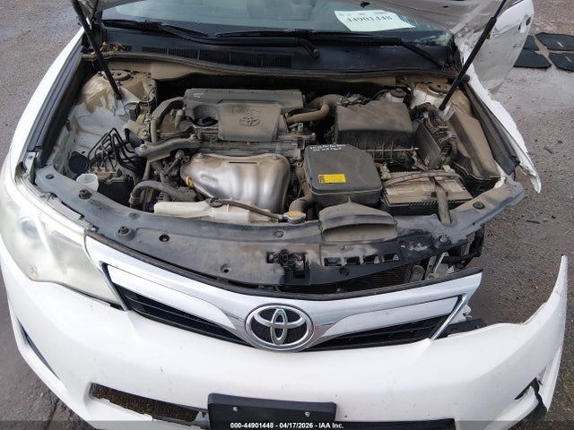 44901448 :رقم المزاد ، 4T4BF1FK2CR270786 vin ، 2012 Toyota Camry Le مزاد بيع