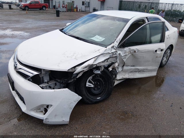 44901448 :رقم المزاد ، 4T4BF1FK2CR270786 vin ، 2012 Toyota Camry Le مزاد بيع