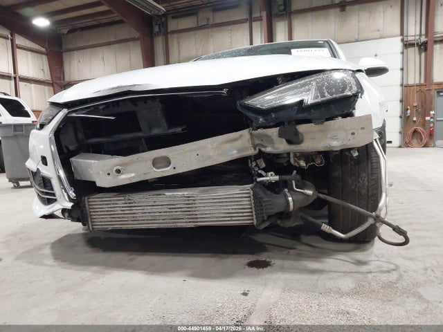 44901459 :رقم المزاد ، WAUDNAF43JA082740 vin ، 2018 Audi A4 2.0t Premium/2.0t Tech Premium مزاد بيع