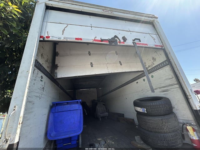 Freightliner M2 106 Medium Duty 2014 1FVACWDT0EHFM2797 Image 5