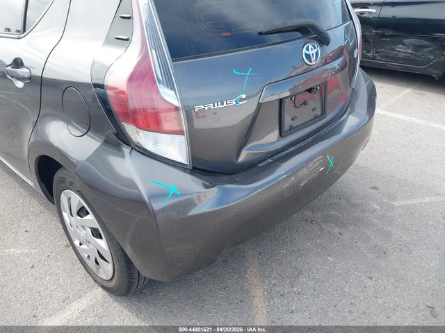 Toyota Prius C One 2015 JTDKDTB32F1099199 Image 17