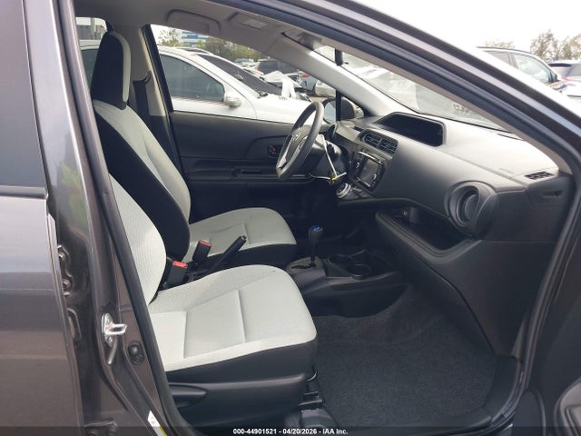 Toyota Prius C One 2015 JTDKDTB32F1099199 Image 5