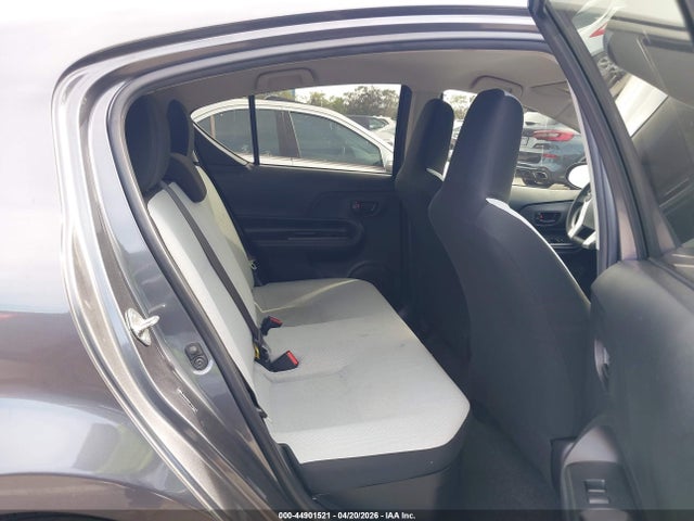 Toyota Prius C One 2015 JTDKDTB32F1099199 Image 8